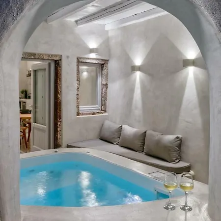 Marble Sun With Jacuzzi By Caldera * Oia (Santorini)